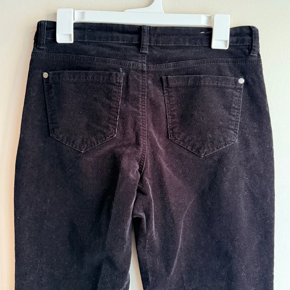Well Worn Women's Black Straight Leg Luxe Velvet Pants - Picture 4 of 6